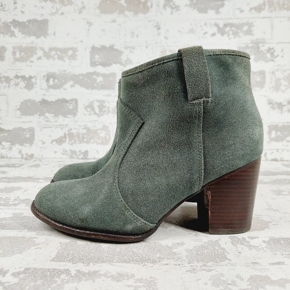 Splendid Lakota Green Suede Block Heel Ankle Booties i786